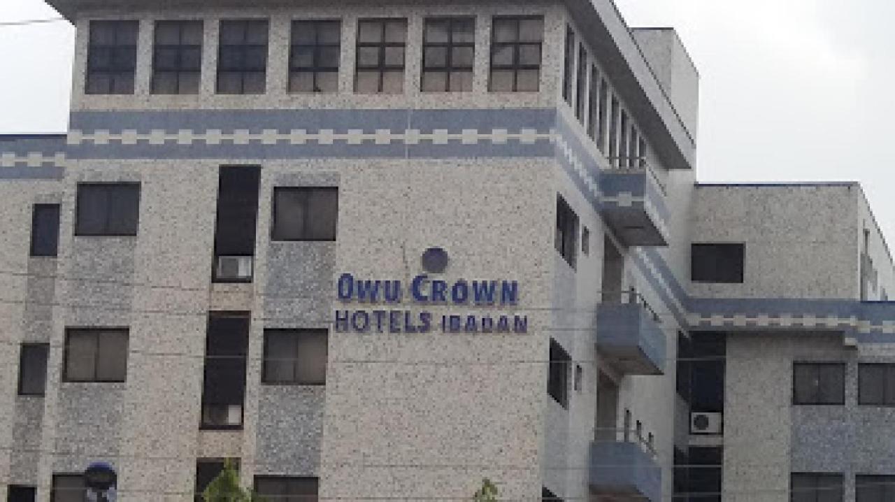 Room In Lodge - Owu Crown Hotel, Ibadan Eksteriør bilde